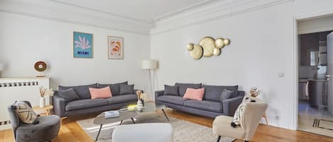 Apartment | Living area