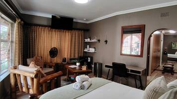Room, 1 Bedroom, Smoking, Balcony | Living room