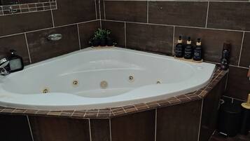 Chambre, 1 chambre, fumeurs, balcon | Salle de bain