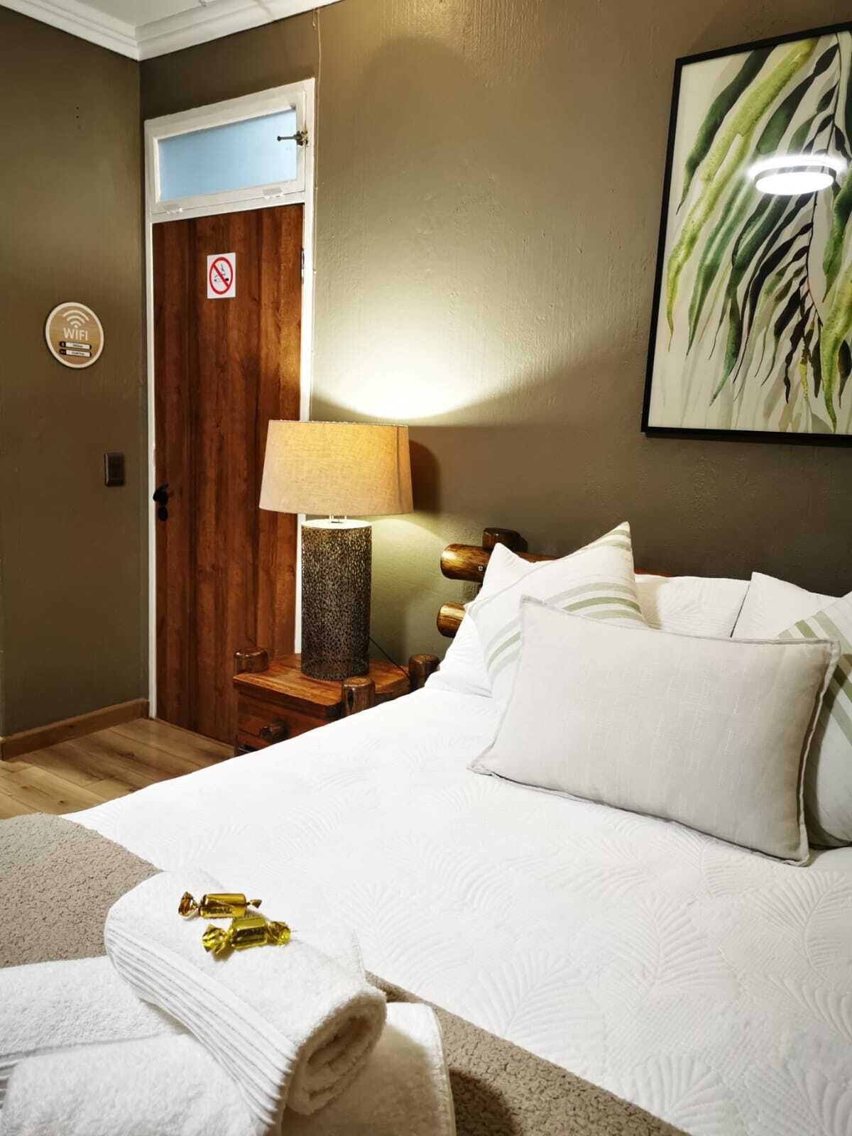 Room, 1 Bedroom, Smoking, Balcony | 1 bedroom