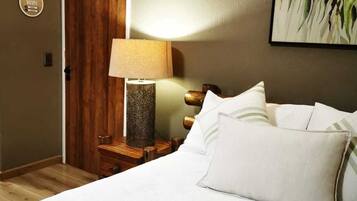 Room, 1 Bedroom, Smoking, Balcony | 1 bedroom