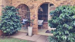 Room, 1 Bedroom, Smoking, Balcony | Teres/patio