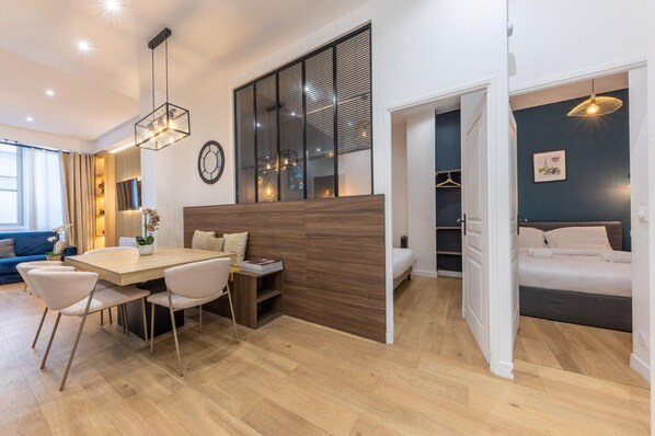 Dining - Apartment Centre de Paris Sacre Coeur (Paris)