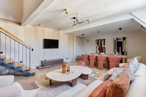 Apartment | Living area - Sublime Duplex Arc de Triomphe/ Trocadero (Paris)