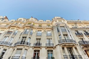 Apartment | Exterior - Sublime Duplex Arc de Triomphe/ Trocadero (Paris)