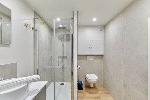 Apartment | Bathroom