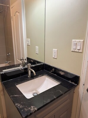 Håndklæder, Sæbe, Toiletpapir