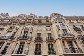 Apartment | Exterior - Superb Apartment Arc de Triomphe/ Trocadero (Paris)