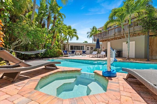 Island Oasis & Coastal Cottage