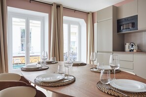 Apartment | Dining