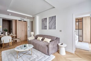 Apartment | Living area - Sublime Flat in the Centre of Paris-montorgueil (Paris)