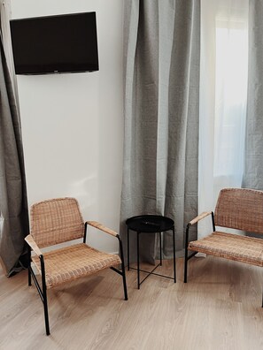 Apartment, 3 Bedrooms | Living area