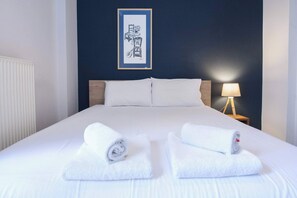 2 chambres, fer et planche à repasser, Wi-Fi, literie fournie