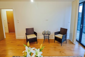 1 bedroom, soundproofing, iron/ironing board