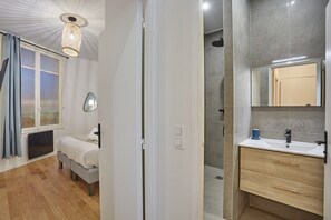 Apartment | Bathroom | Hair dryer, soap, shampoo - Apartment Located in the Center of Paris (Paris)