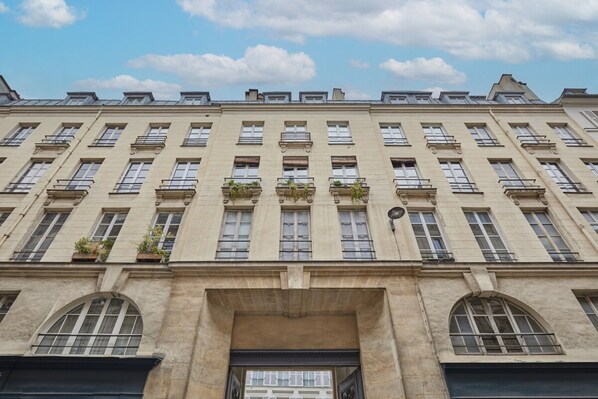 Apartment | Exterior