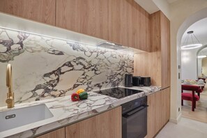 Apartment | Private kitchen - Sublime new Apartment Louvre Palais Royal (Paris)