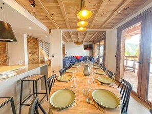 Dining - New 11p Apt | Central & on the slopes (Taninges)