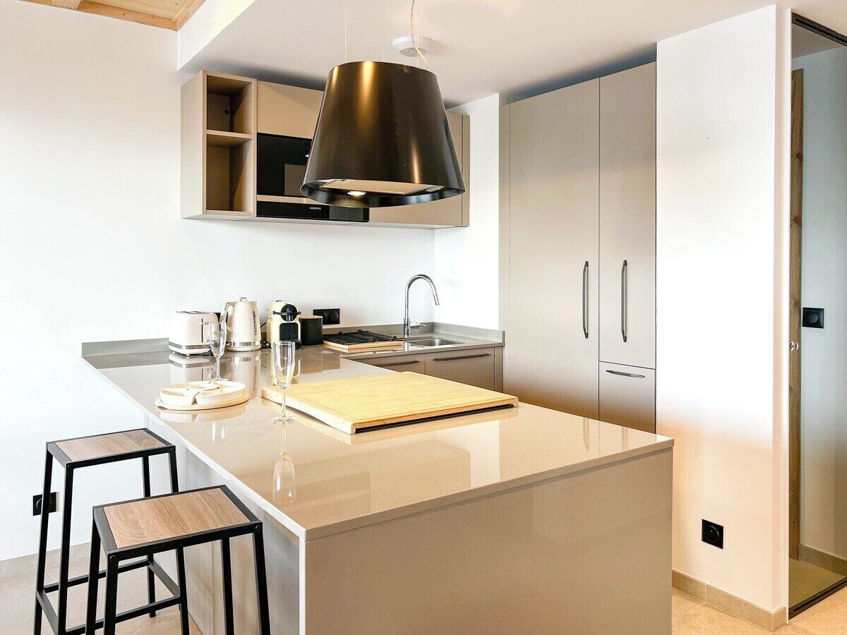 Réfrigérateur, lave-vaisselle, cafetière/bouilloire