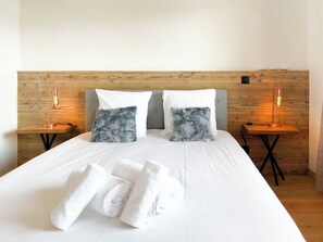 4 bedrooms, Internet, bed sheets