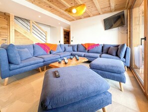 TV - New 11p Apt | Central & on the slopes (Taninges)