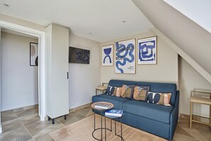 Apartment | Living area