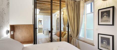 公寓 | 手提電腦工作空間、熨斗/熨衫板、床單