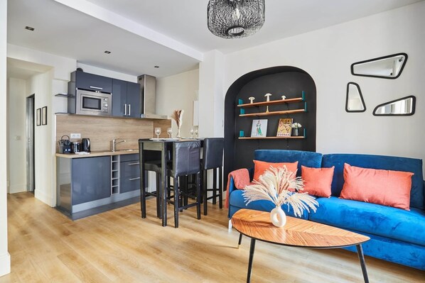 Apartment | Living area