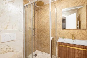 Apartment | Bathroom