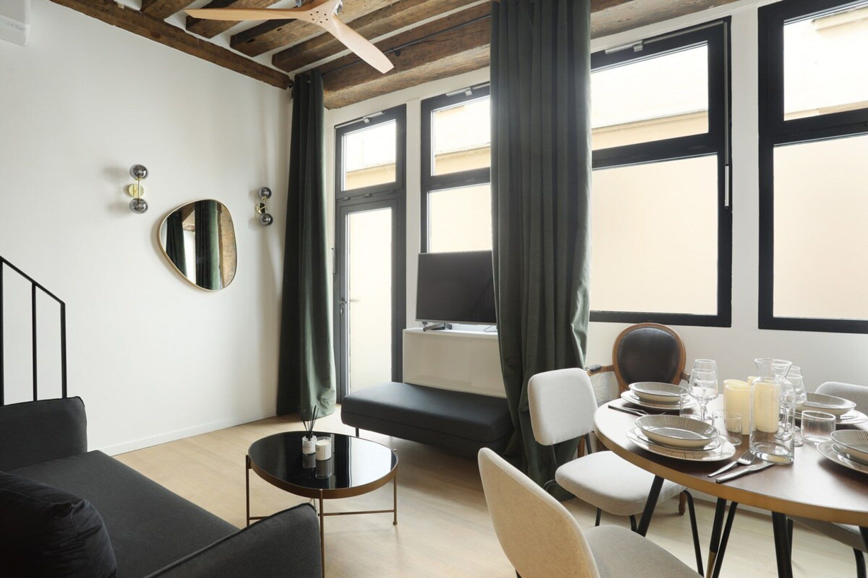 Apartamento | Área de estar | TV de tela plana