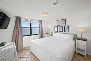 3 室のベッドルーム、アイロン / アイロン台、インターネット、ベッドシーツ