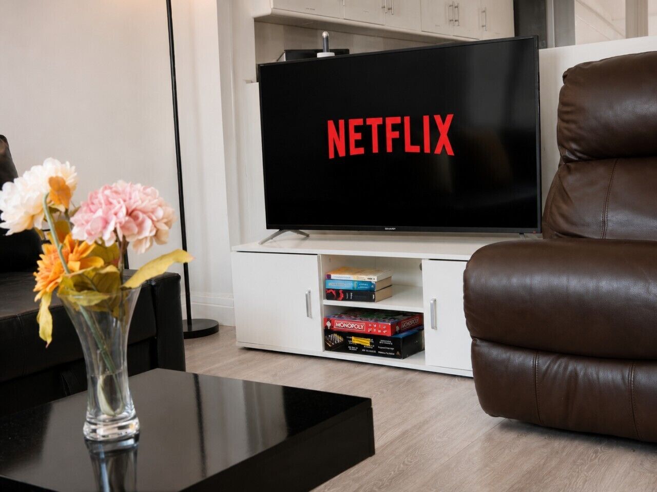 Smart TV, books