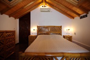 4 chambres, fer et planche à repasser, Wi-Fi gratuit, draps fournis