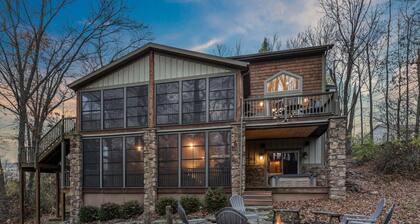 Lodged in the Trees Lk Retreat - POOL and HOT TUB!