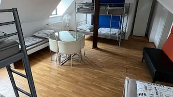 4 bedrooms, WiFi