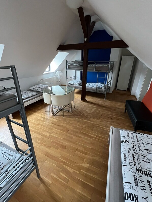 4 Schlafzimmer, WLAN