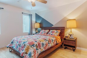 3 bedrooms, iron/ironing board, WiFi, bed sheets