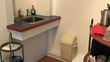 Fridge, microwave, coffee/tea maker, electric kettle