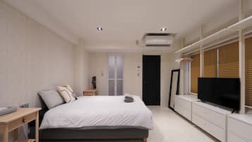 1 bedroom, desk, iron/ironing board, free WiFi