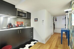 Apartment | Eigene Küche | Reinigungsartikel
