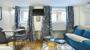 Apartment | Living area