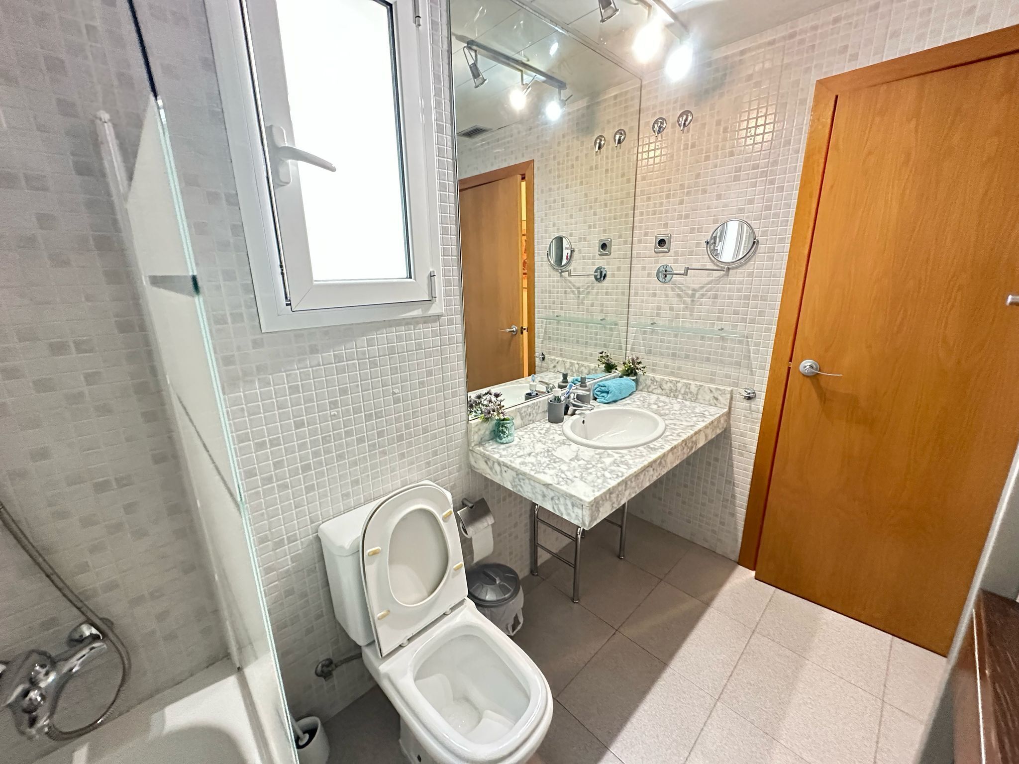 Kamar mandi bersama