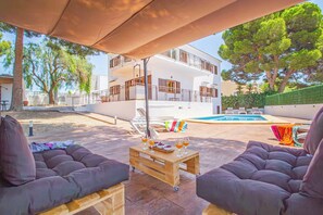 Terrace/patio - Brisa y Mar - Six Bedroom Villa, Sleeps 12 (Calp)