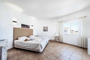 3 habitaciones, wifi y ropa de cama 