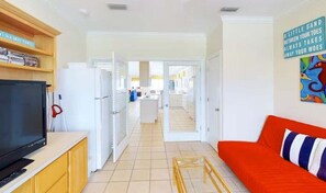 Living area - Beach Music - Community Pool, Beach Front, Pet Friendly! (St George Island)