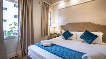 Free minibar, in-room safe, laptop workspace, iron/ironing board