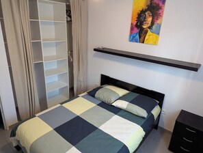 3 habitaciones, cuna de viaje, wifi gratis y ropa de cama