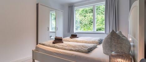 2 Schlafzimmer, Reisekinderbett, kostenloses WLAN