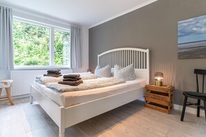 2 Schlafzimmer, Reisekinderbett, kostenloses WLAN