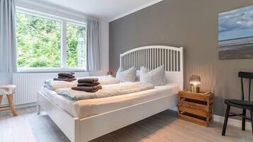 2 Schlafzimmer, Reisekinderbett, kostenloses WLAN